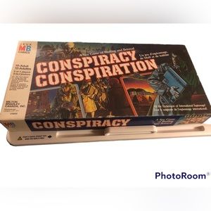 Vintage Milton Bradley Conspiracy Theory Board Game 1983 Espionage 10+ Complete